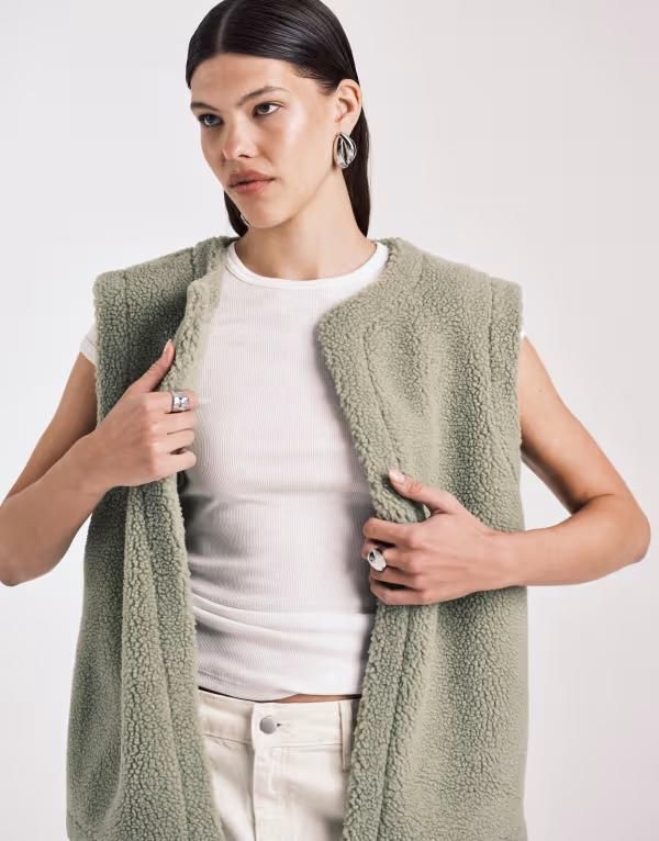 エイソス レディース アウター パーカー・スウェット ベスト ASOS DESIGN borg vest SAGE GREEN グリーン