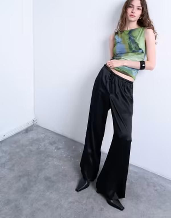 トップショップ レディース ボトムス カジュアルパンツ ワイドレッグ サテン Topshop satin tie waist wide leg pant black ブラック