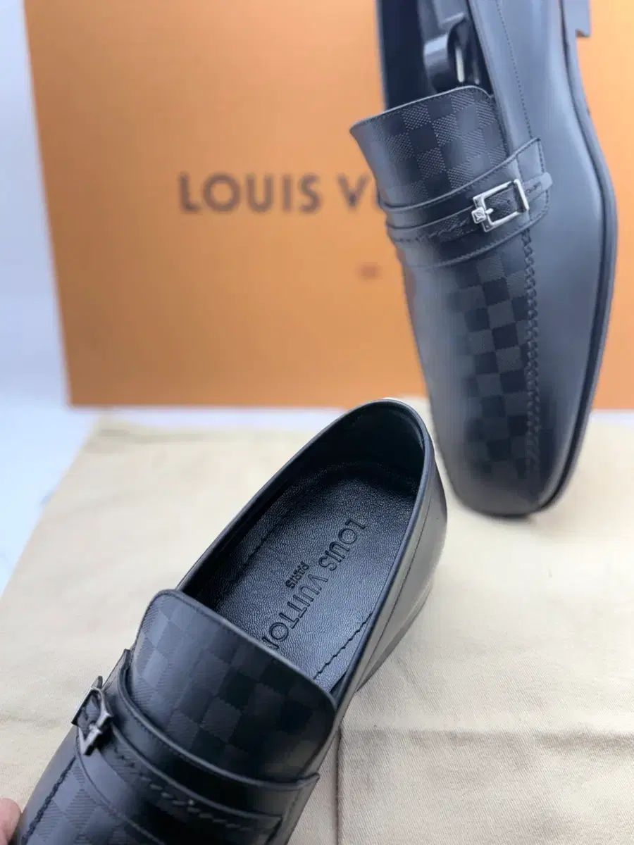 正規品 Louis Vuitton ルイヴィトン ダミエ 靴 255 - メルカリ