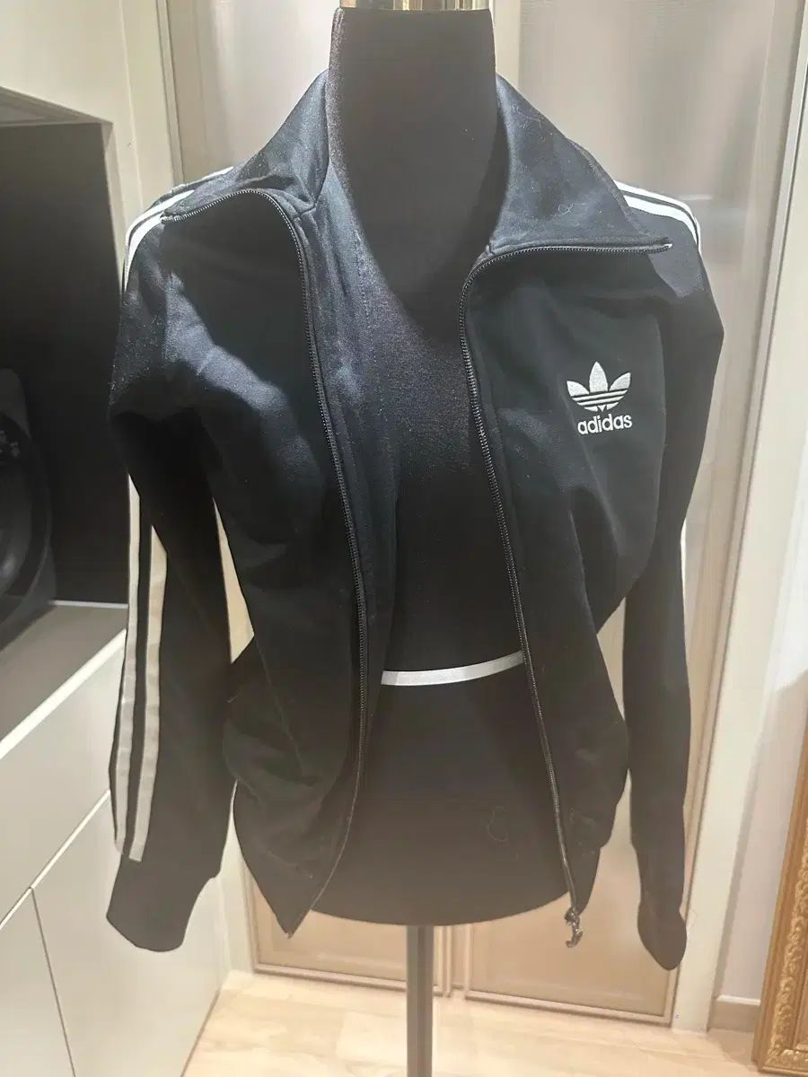アディダスジャージ 正規品 85 サイズ レディース