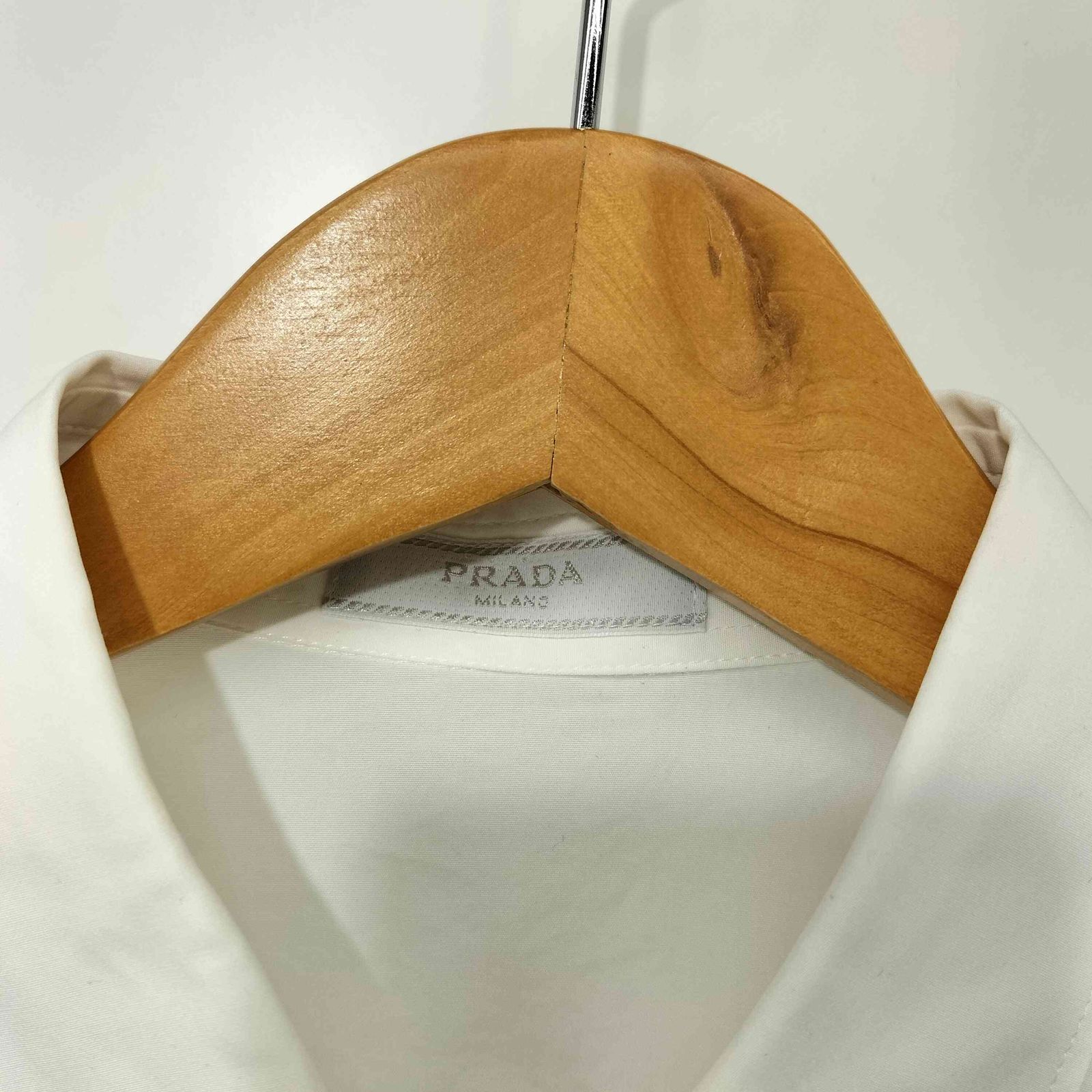 プラダ PRADA トライアングルパッチ シャツ メンズ import：M