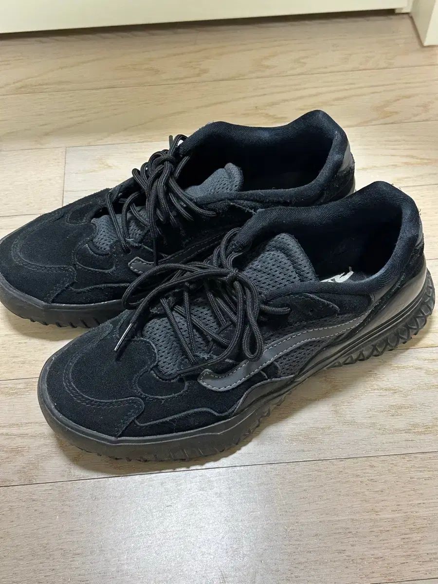 VANS スウェード スニーカー