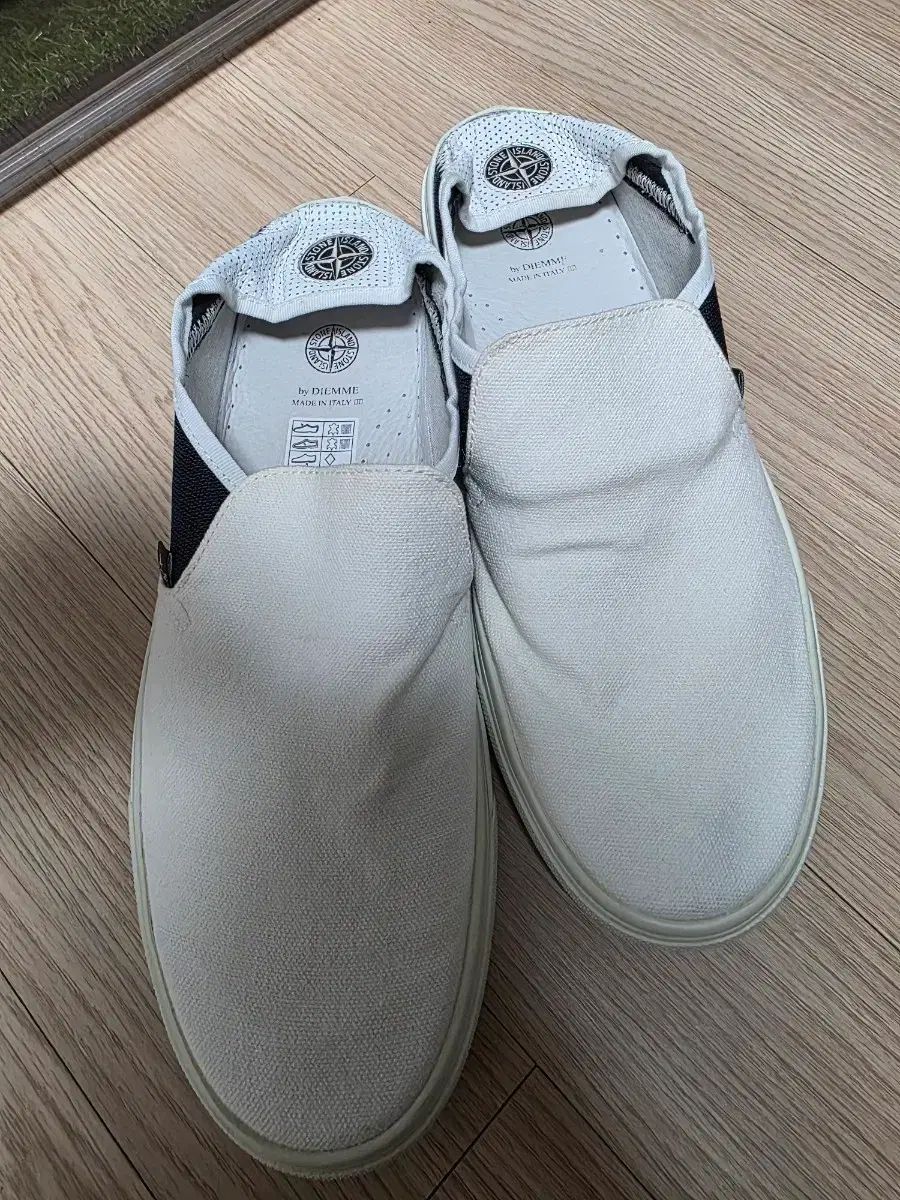 STONE ISLAND ディエメ コラボ スリッポン 白 275