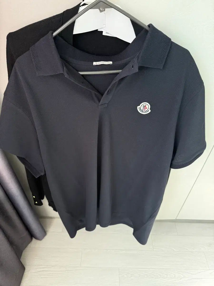 モンクレール カラーTシャツ 新品