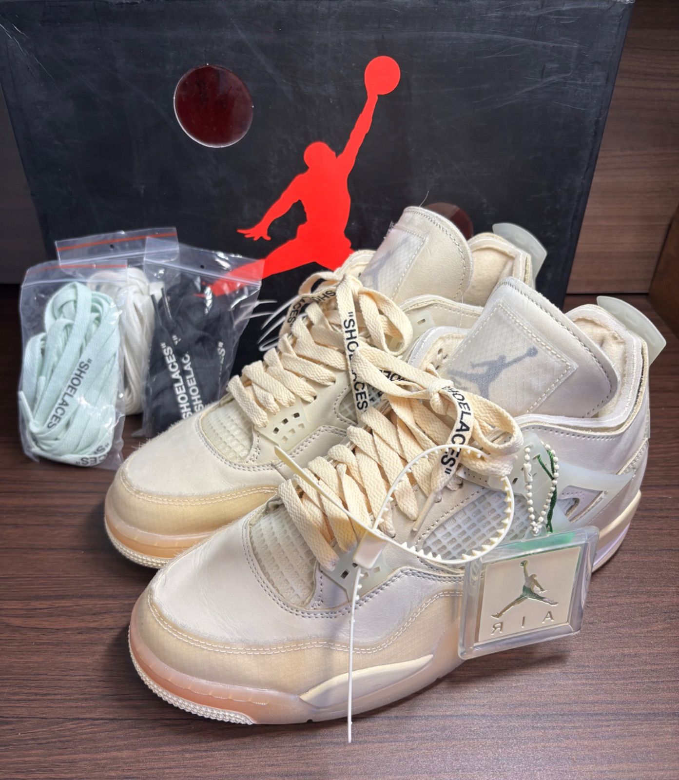 オフホワイト × ナイキ ウィメンズ エアジョーダン4 SP セイル　美品　size27.0㎝