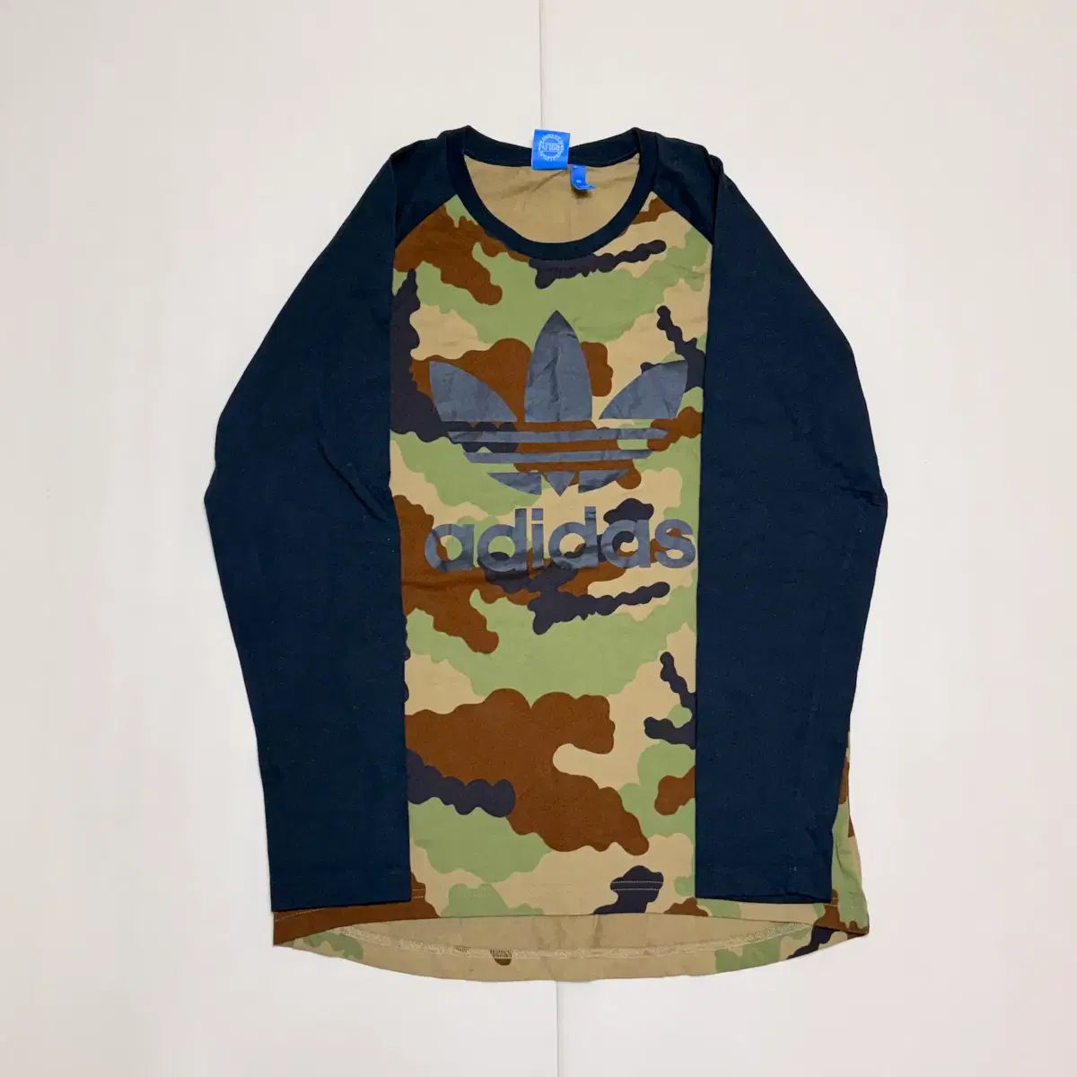 アディダス カモフラ ラグラン Tシャツ 105