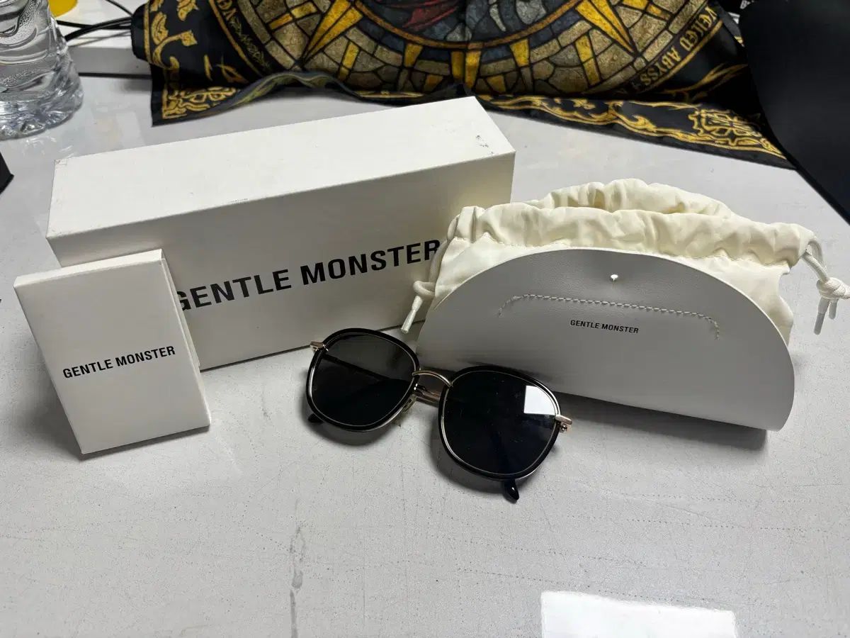 GENTLE MONSTER(ジェントルモンスター) マッド クラッシュ ブラック/GOLD フルセット