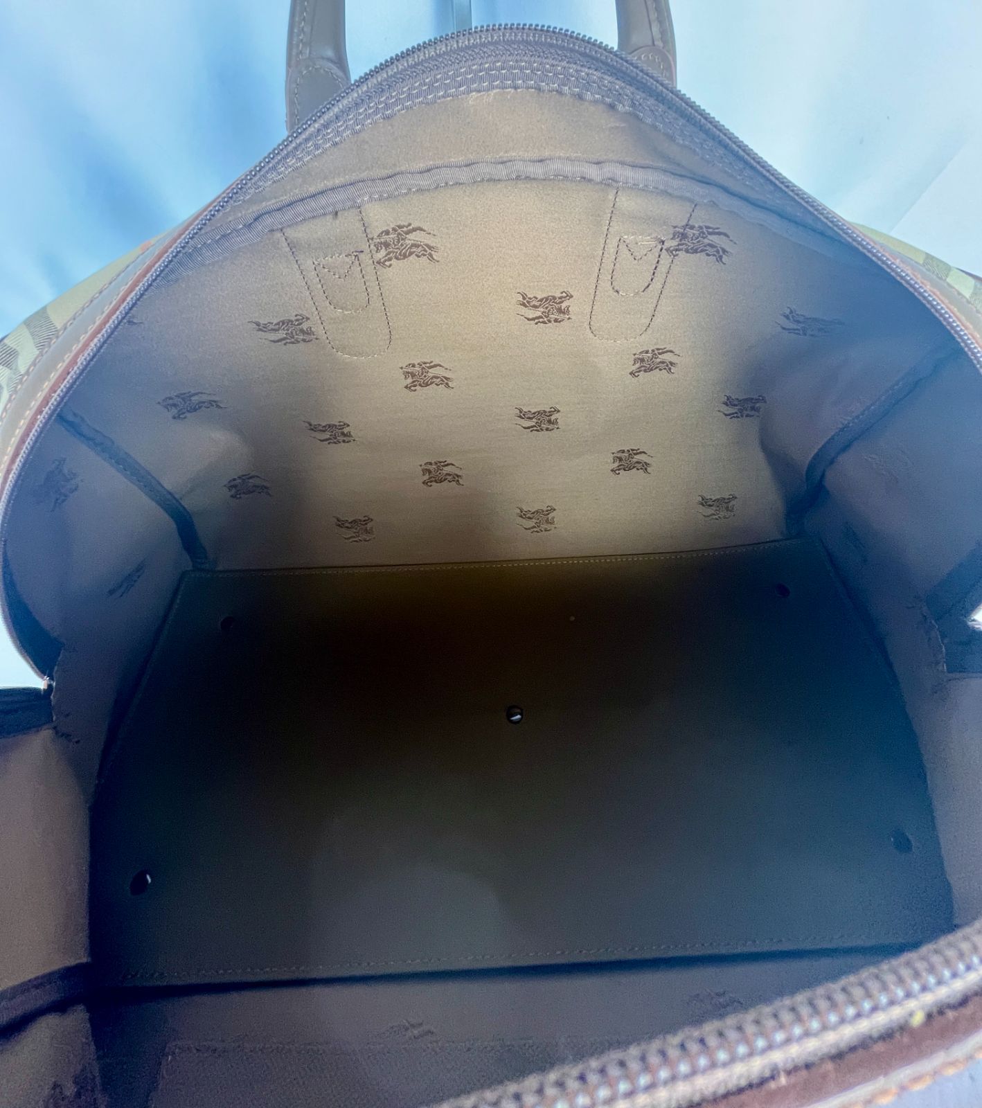 ③ 美品 Burberry バーバリー ボストンバッグ ノバチェック シャドーホース ホースロゴ ブラウン カデナ付 旅行カバン ⭐︎57