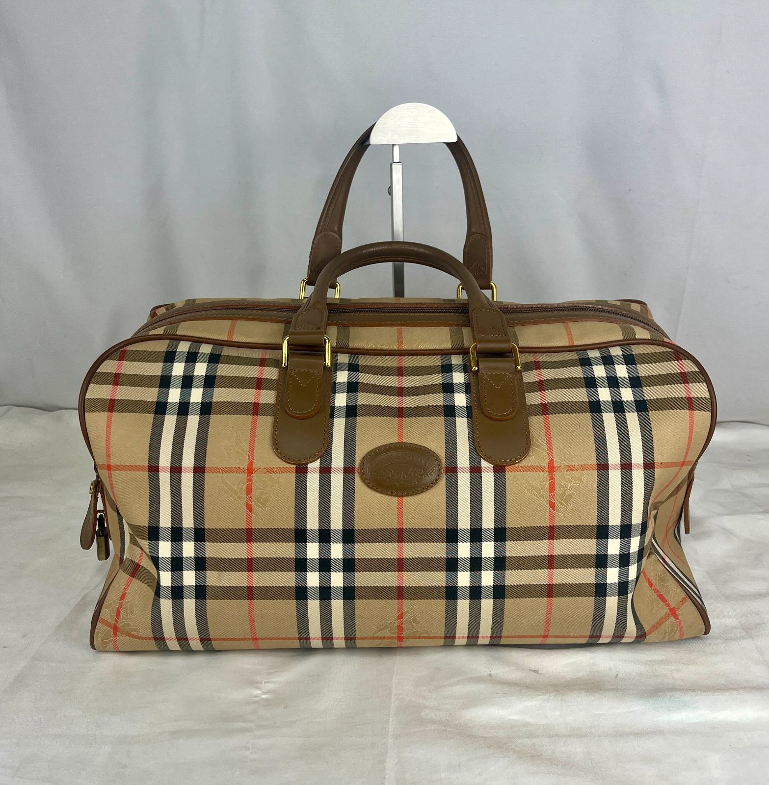 ③ 美品 Burberry バーバリー ボストンバッグ ノバチェック シャドーホース ホースロゴ ブラウン カデナ付 旅行カバン ⭐︎57