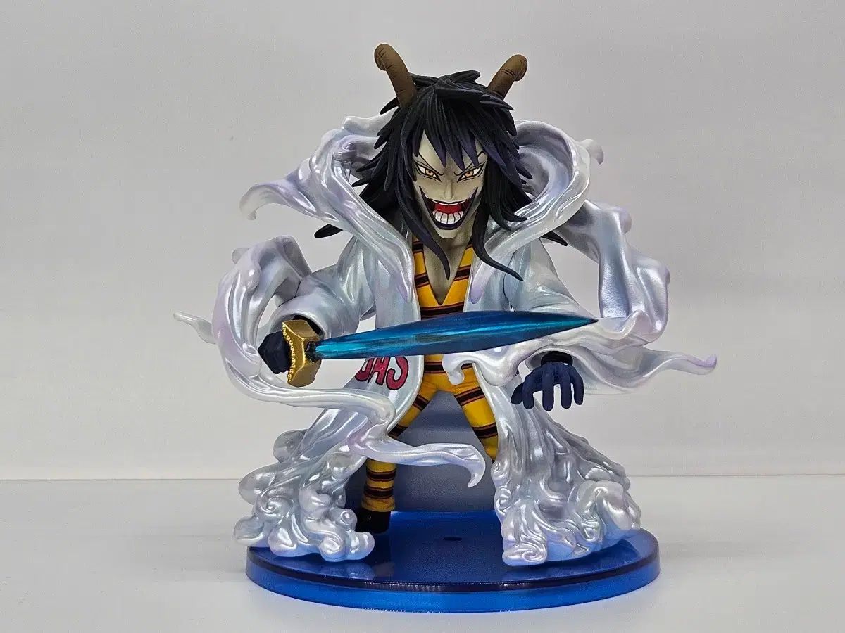 ONE PIECE レジン ワールドコレクタブル C studio シーザー 出品