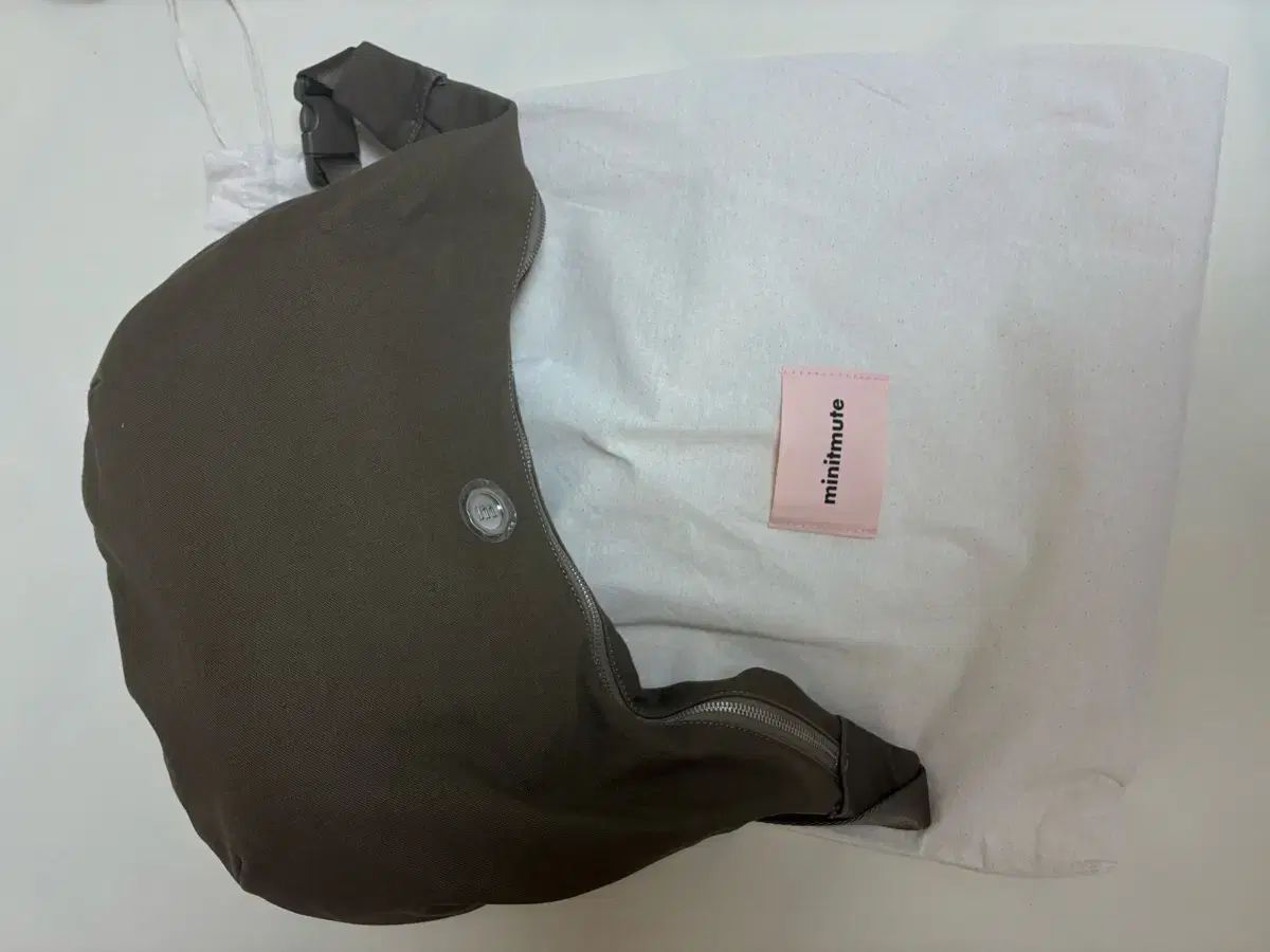 MINITMUTE_クロウェスト L カーキ 出品