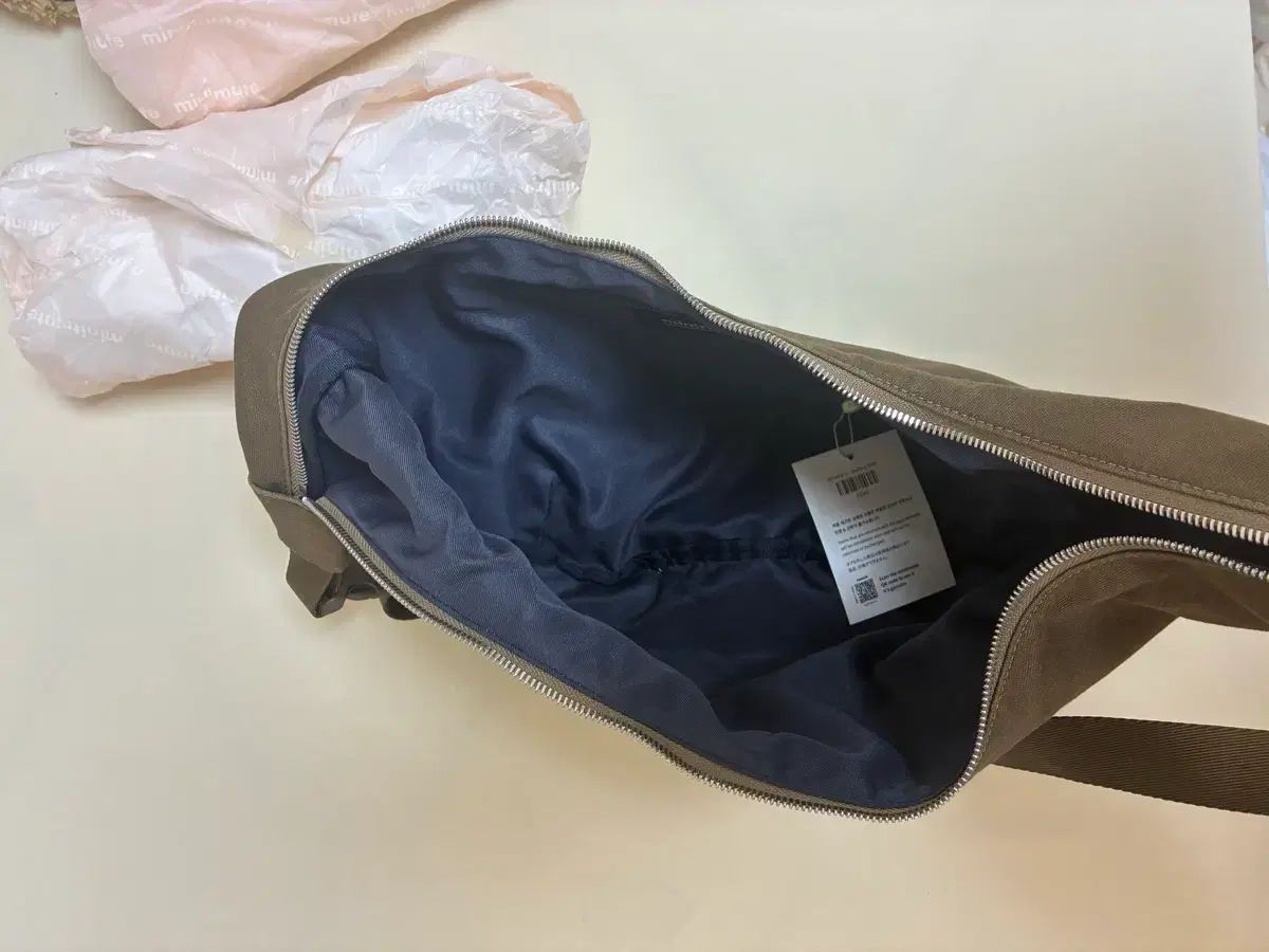 MINITMUTE_クロウェスト L カーキ 出品 MINITMUTE_クロウェスト L カーキ 出品