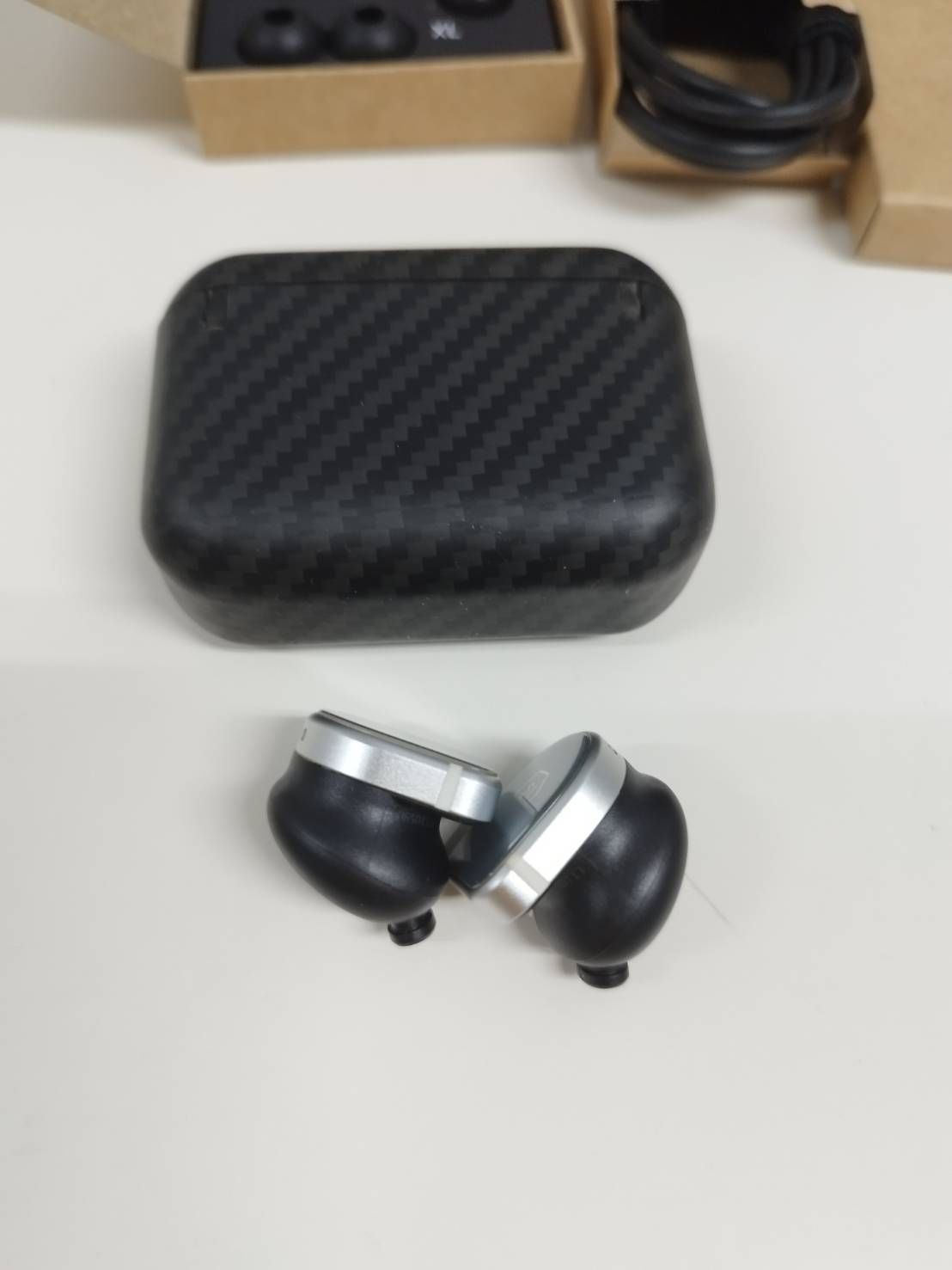 MASTER&DYNAMIC MW08 SPORT/ワイヤレスイヤホン MASTER&DYNAMIC MW08 SPORT/ワイヤレスイヤホン