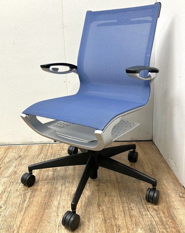 【中古品】コクヨ アクティナシリーズ 固定肘付アクティナチェア CRS-G2101 ブルー