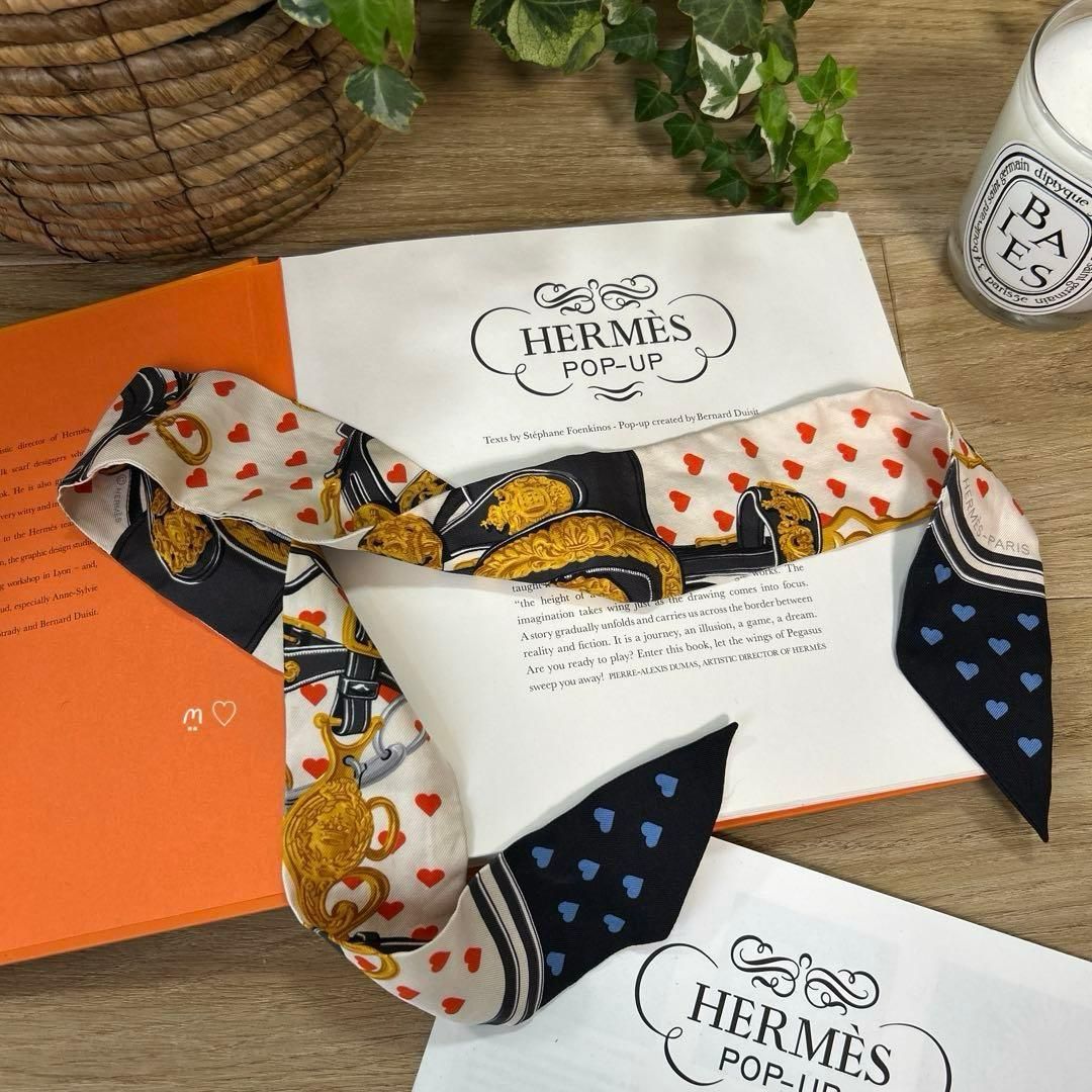 HERMES エルメス ツイリー ブリッドドゥガララブ ハート柄 シルクスカーフ