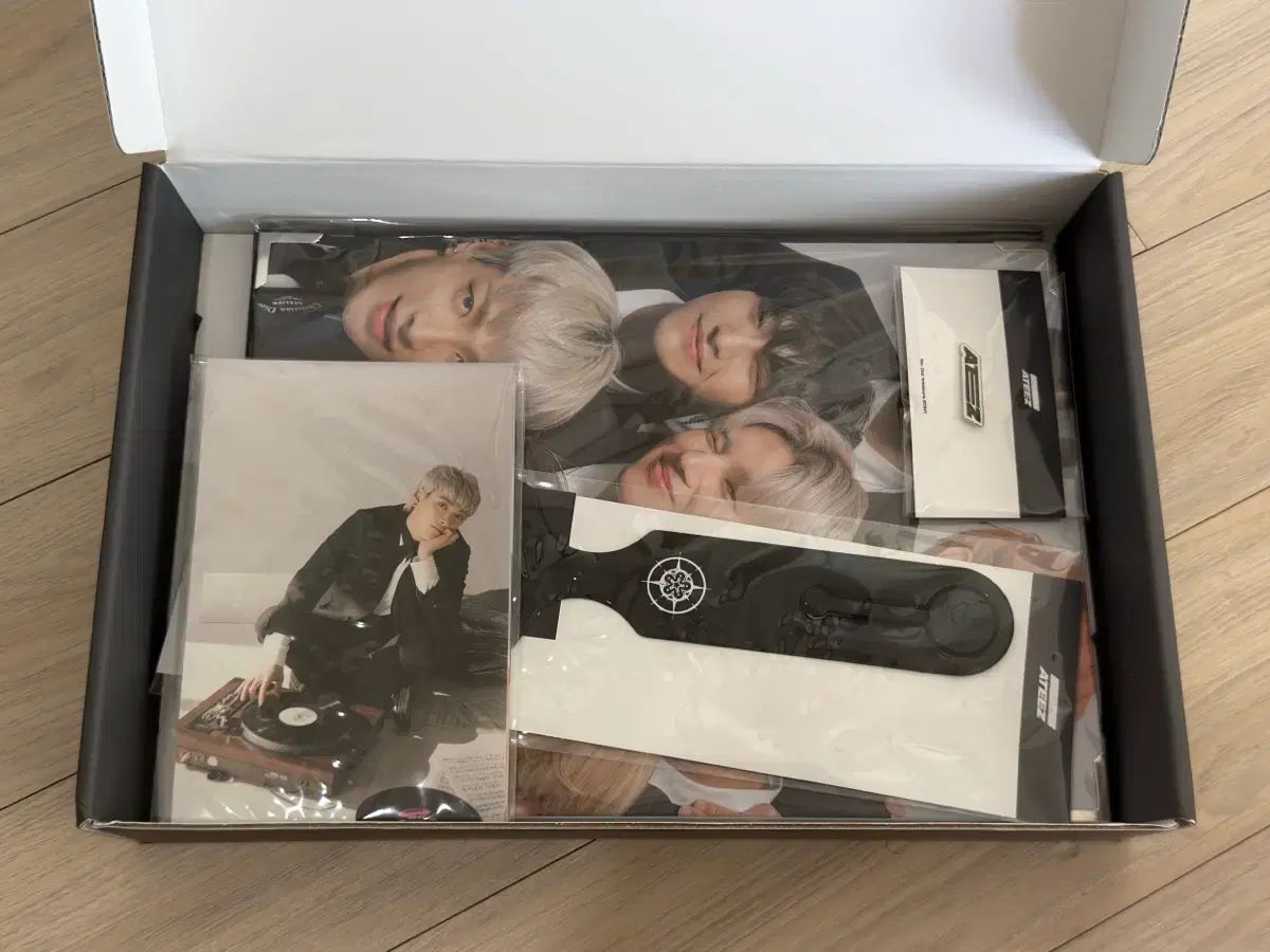 ATEEZ（エイティーズ・アチズ）エイティニ（ATINY）メンバーシップ 1期 キット