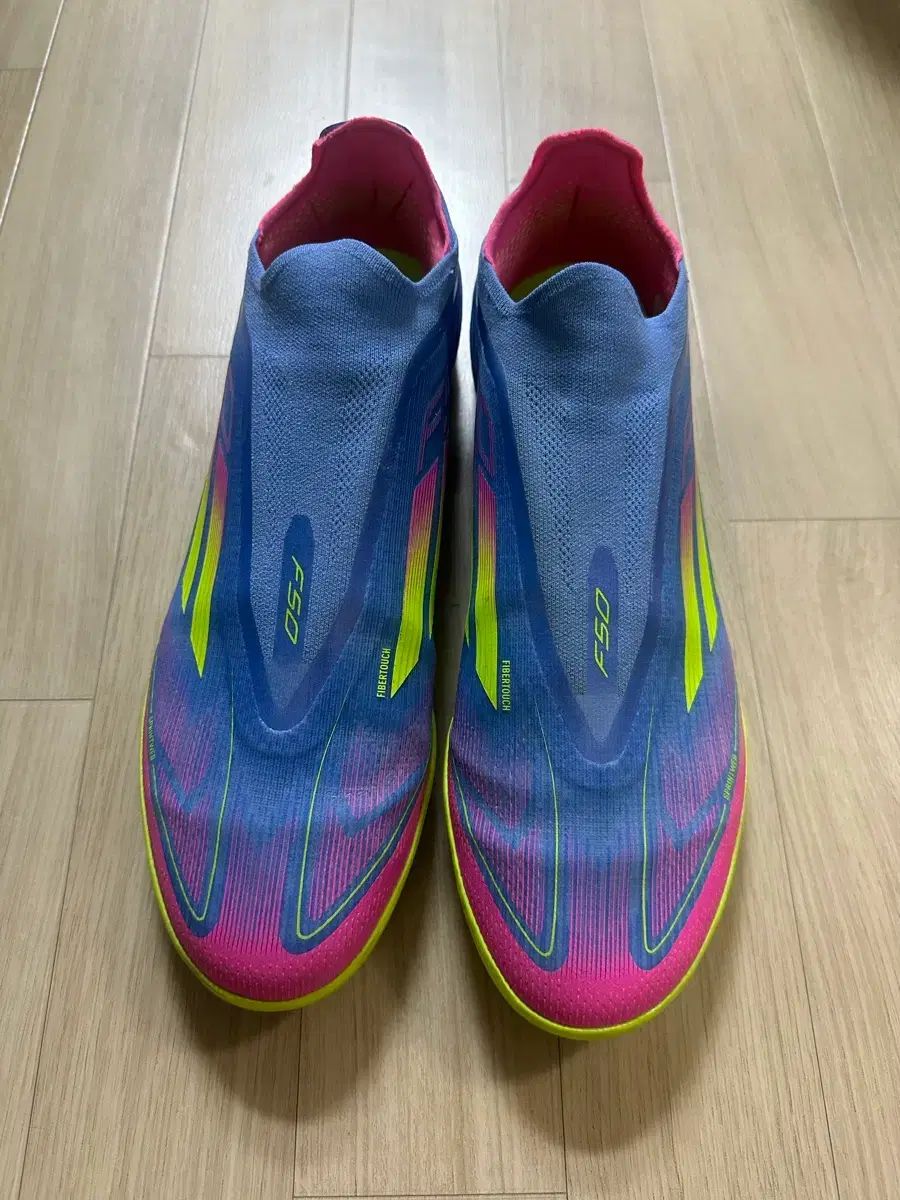 アディダス F50 サッカーシューズ LL 285 (レースレス)