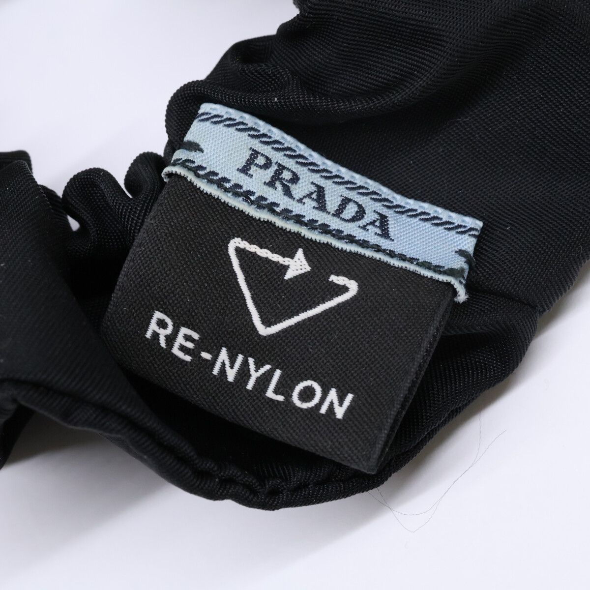 PRADA プラダ 1IF015 Re-Nylon リナイロン トライアングルロゴ