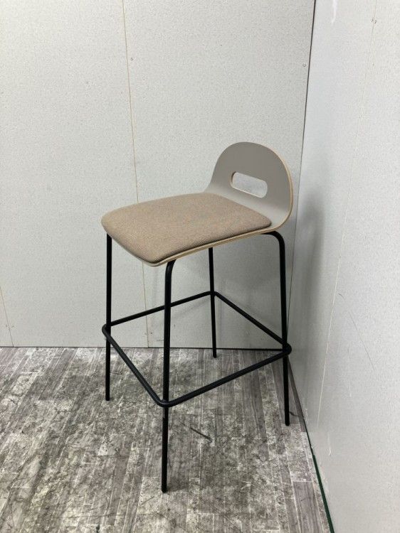 【中古品】イトーキ デコボコ(deco boco)シリーズ デコボコチェア KJA-763C-TGY3 ブラウン