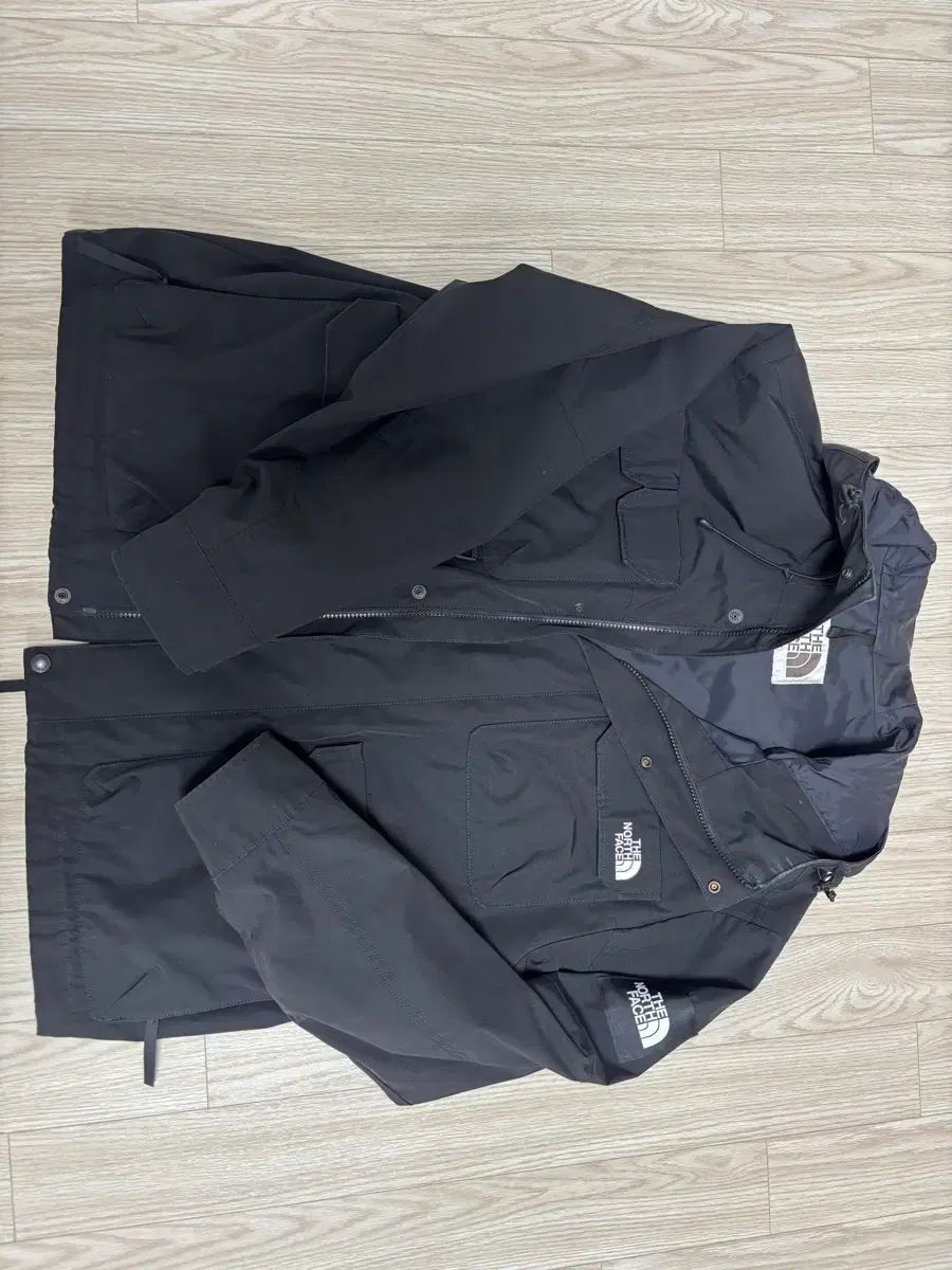 THE NORTH FACE ザノースフェイス ウィンドブレーカー L 100
