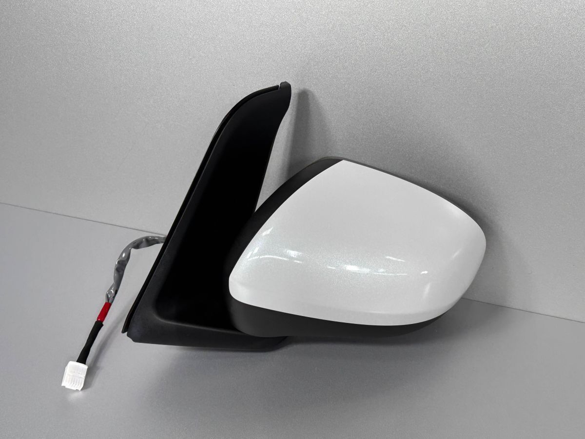 美品/破損キズなし/低走行 タント LA650S 純正 左ドアミラー サイドミラー 7P 87940-B2T01 シャイニングホワイトパール W25 管理35491