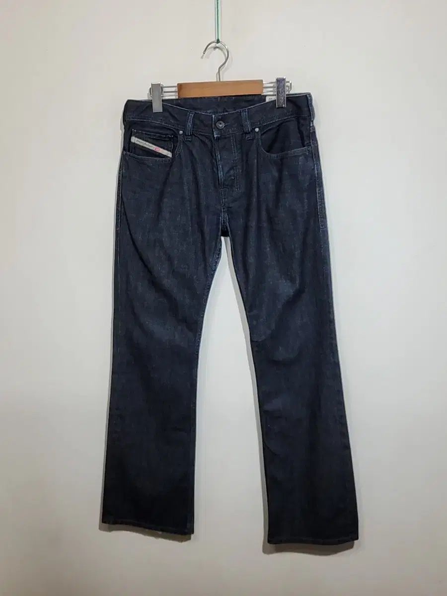 DIESEL ブーツカット デニムパンツ インディゴデニム Zatini デニム 
