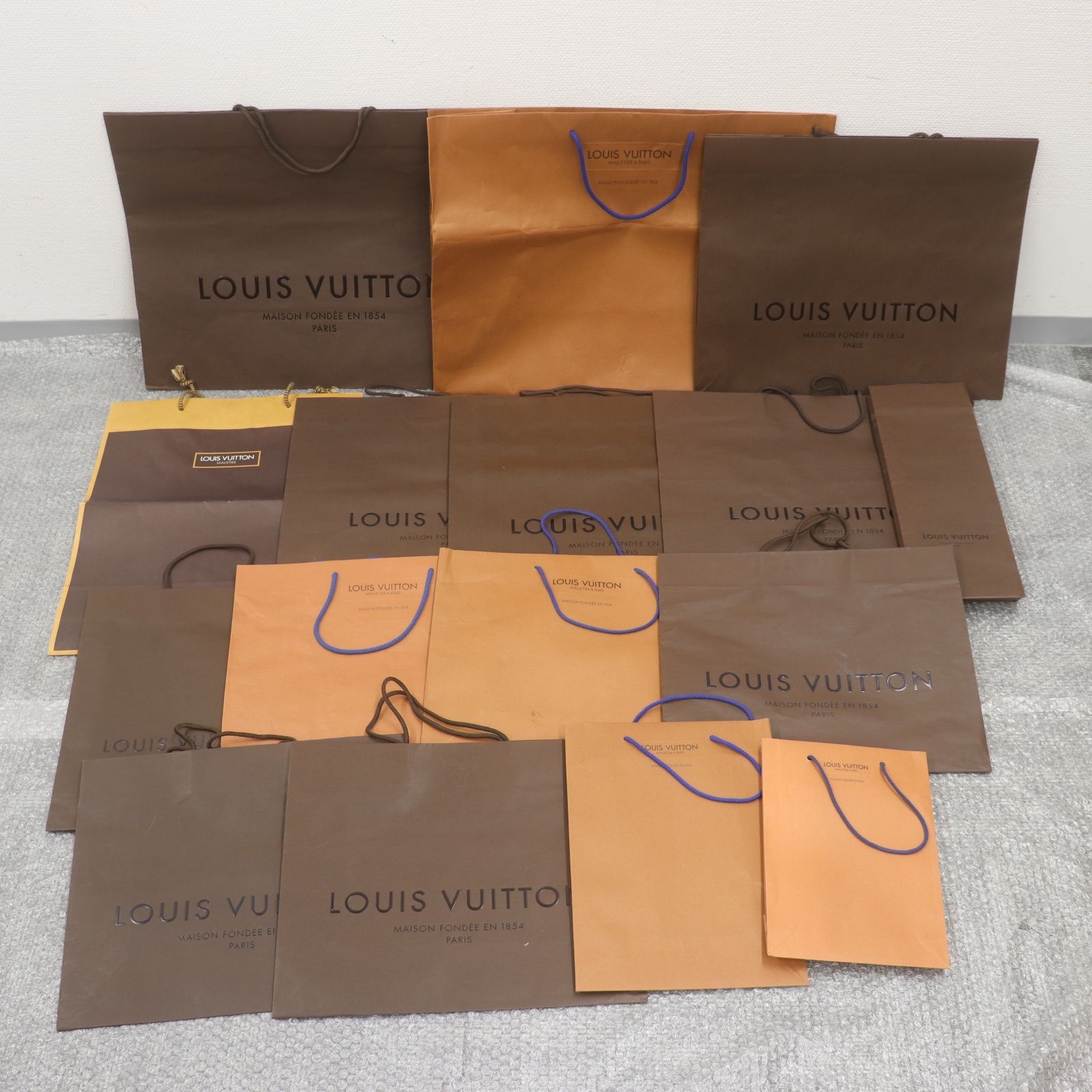 ルイヴィトン　LV　Louis Vuitton Box 箱　紙袋　ショッパー ITLJ98SB5L4I LOUIS VUITTON ルイヴィトン BOX 空き箱 ショッパー 純正