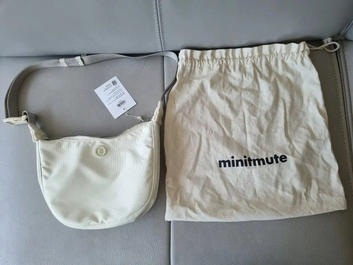 MINITMUTE クロー ウェスト Butter カラー 新品