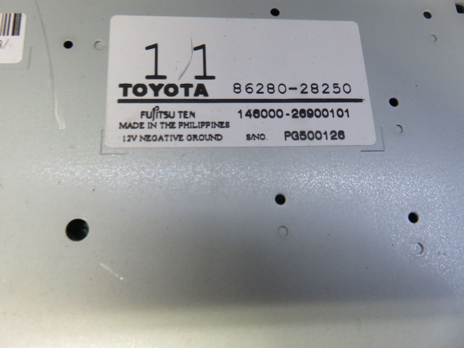 トヨタ 純正 アンプ 86280-28250 AHR20 トヨタ 純正 アンプ 86280-28250 AHR20 トヨタ純正 オーディオアンプ