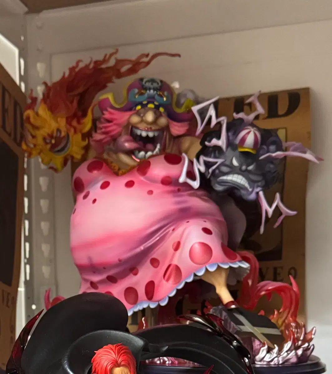 ONE PIECE ポップマキシマム BIGMAMA フィギュア