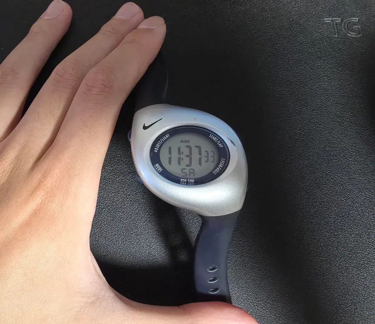 NIKE トライエクス トライアックス 18,512円