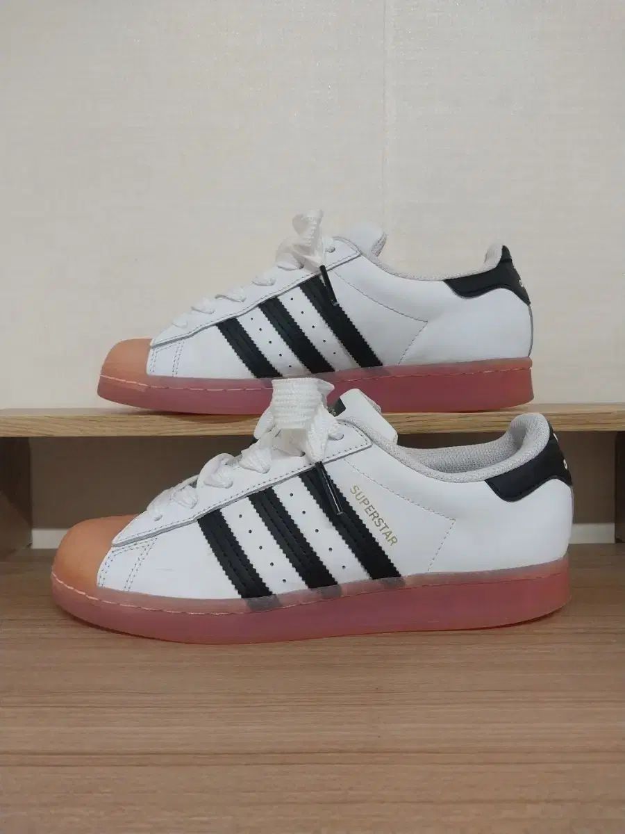 レディース adidas アディダス SUPERSTAR 白 ショック ピンク スニーカー (250)