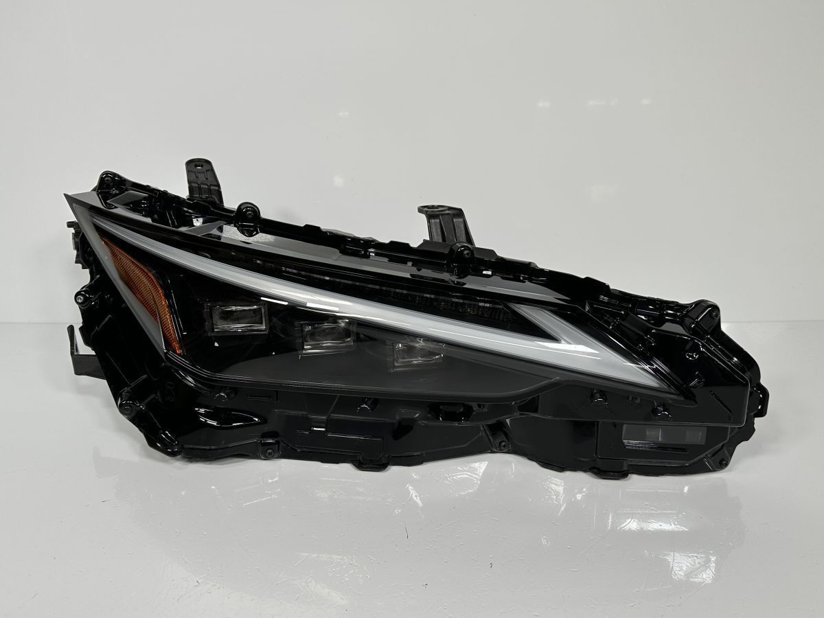 レクサス IS300 ASE30/AVE30 純正 3連 3眼LED 右ヘッドライト ヘッドランプ 右ライト RH 81145-53A60 53-121 Iオ 補修用 管理30094rp