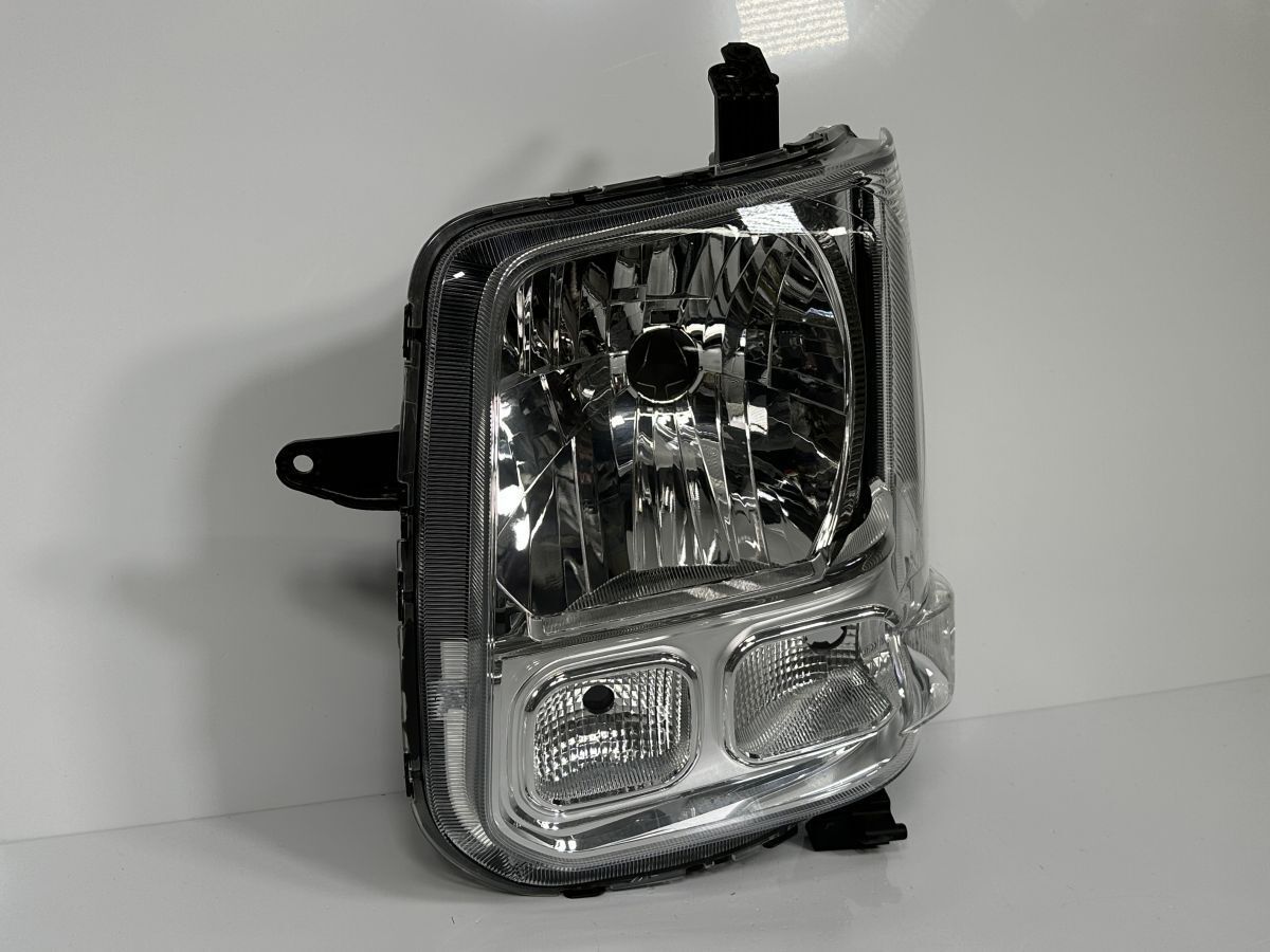 エブリィ DA17V スクラム DG17V DR17V 純正 左ヘッドライト 35320