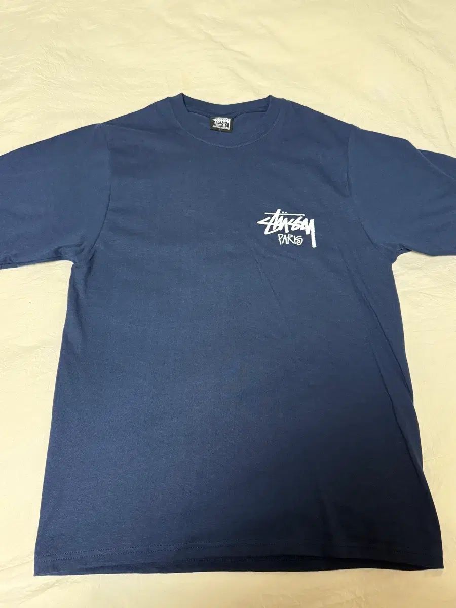 STUSSY パリ