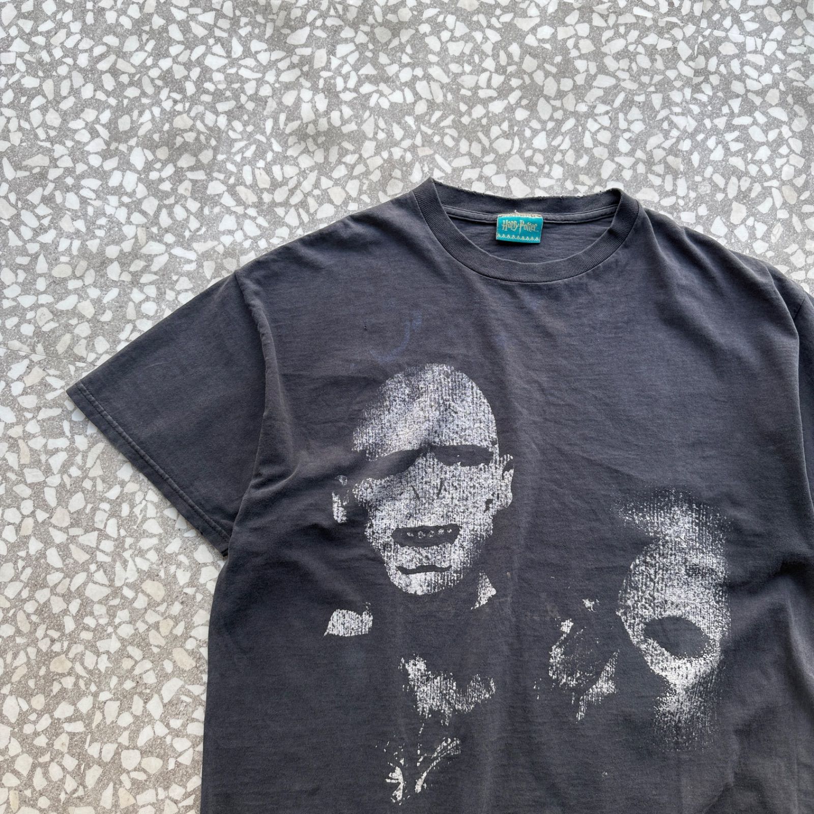 Harry Potter / 00's- Voldemort graphic Tee sizeM-L相当　ハリーポッター　ヴォルデモート　ムービーTシャツ　SF映画　人気　マグル　賢者の石　グラフィック　一点物 フェード