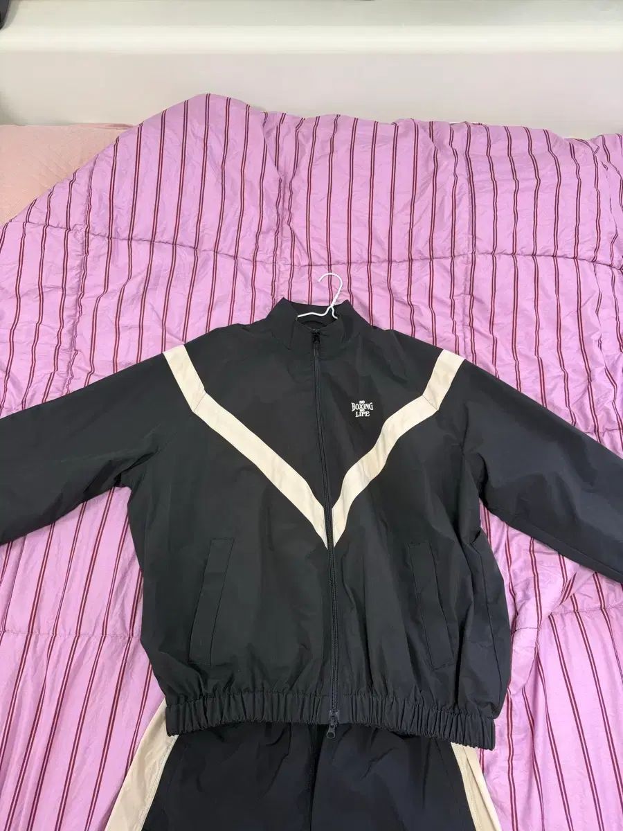 ノーボクシングノーライフ トラックセット トップスL ボトムスM セット出品 40,190円