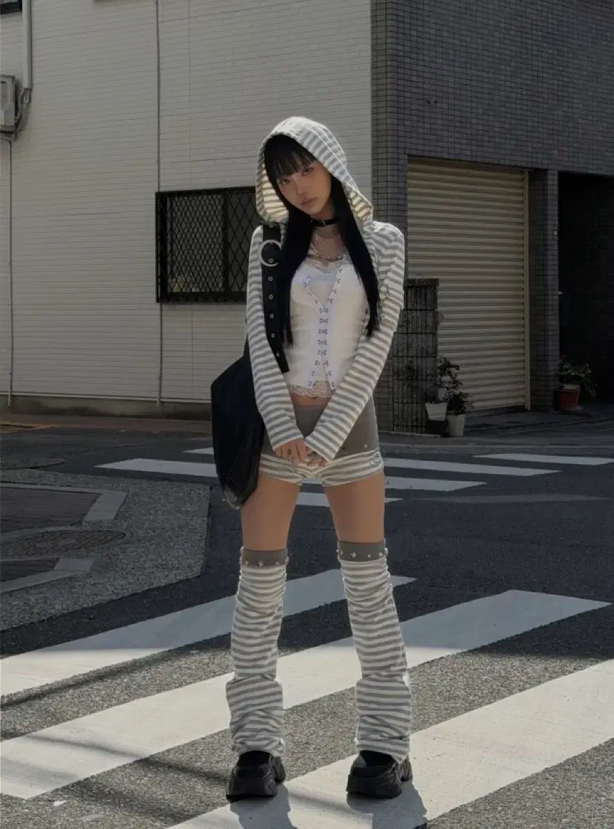 ユースイズユアーズ グレー セット ボレロ ノースリーブ ハーフパンツ レッグウォーマー ギャル 日本人 お姉さん