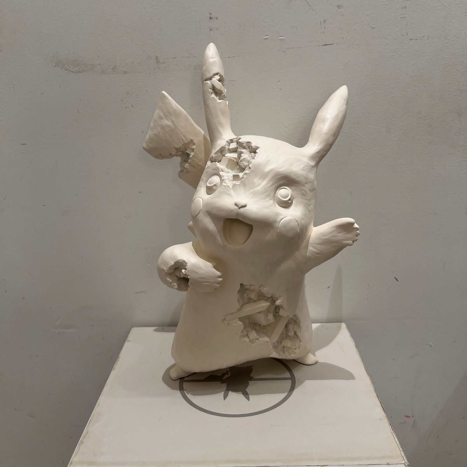 Daniel Arsham x Pokémon Crystalized Pikachu 世界500個限定