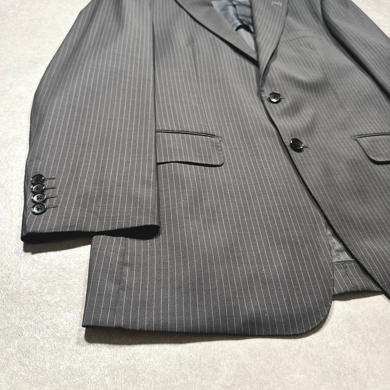 新品タグ付】デビッドヒックスセットアップスーツ生地CERRUTI