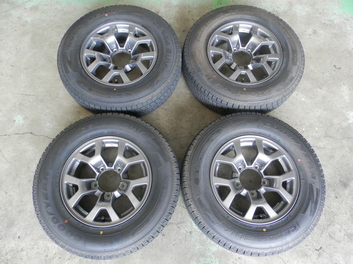 スズキ JB74W ジムニーシエラ 15インチ 純正アルミホイール付スタッドレスタイヤ 4本SET 195/80R15 2022年製 5.5J +5 5H 139.7