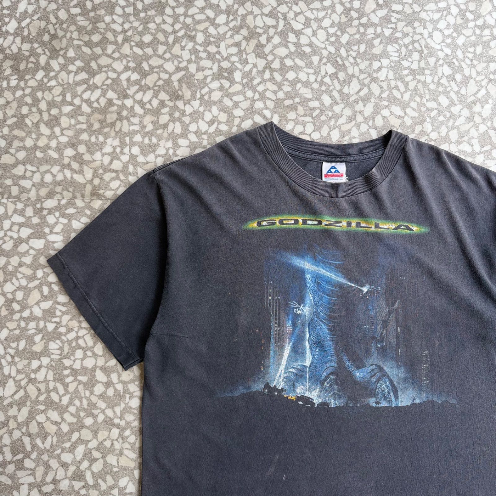AAA / 90’s GOZILLA fadde T-shirt size L ゴジラ　ムービーT 黒　フェードTシャツ　恐竜　パチンコ　両面プリント　プロモーションTシャツ　ストリート SF映画　人気