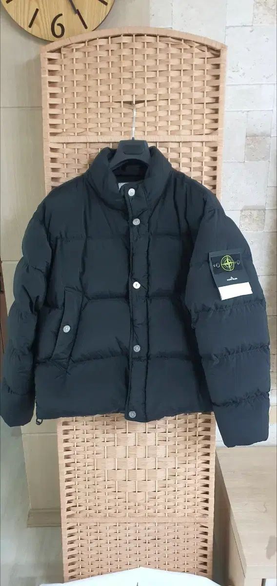 ストーンアイランド クリンクルレップス 25fw ダウン XL ほぼ新品 正規品 (ハンタグO)