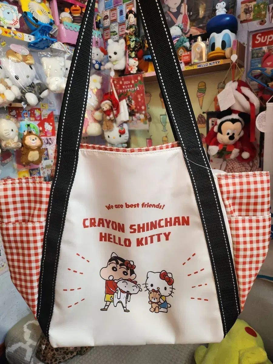 クレヨンしんちゃん ハローキティ コラボ トートバッグ
