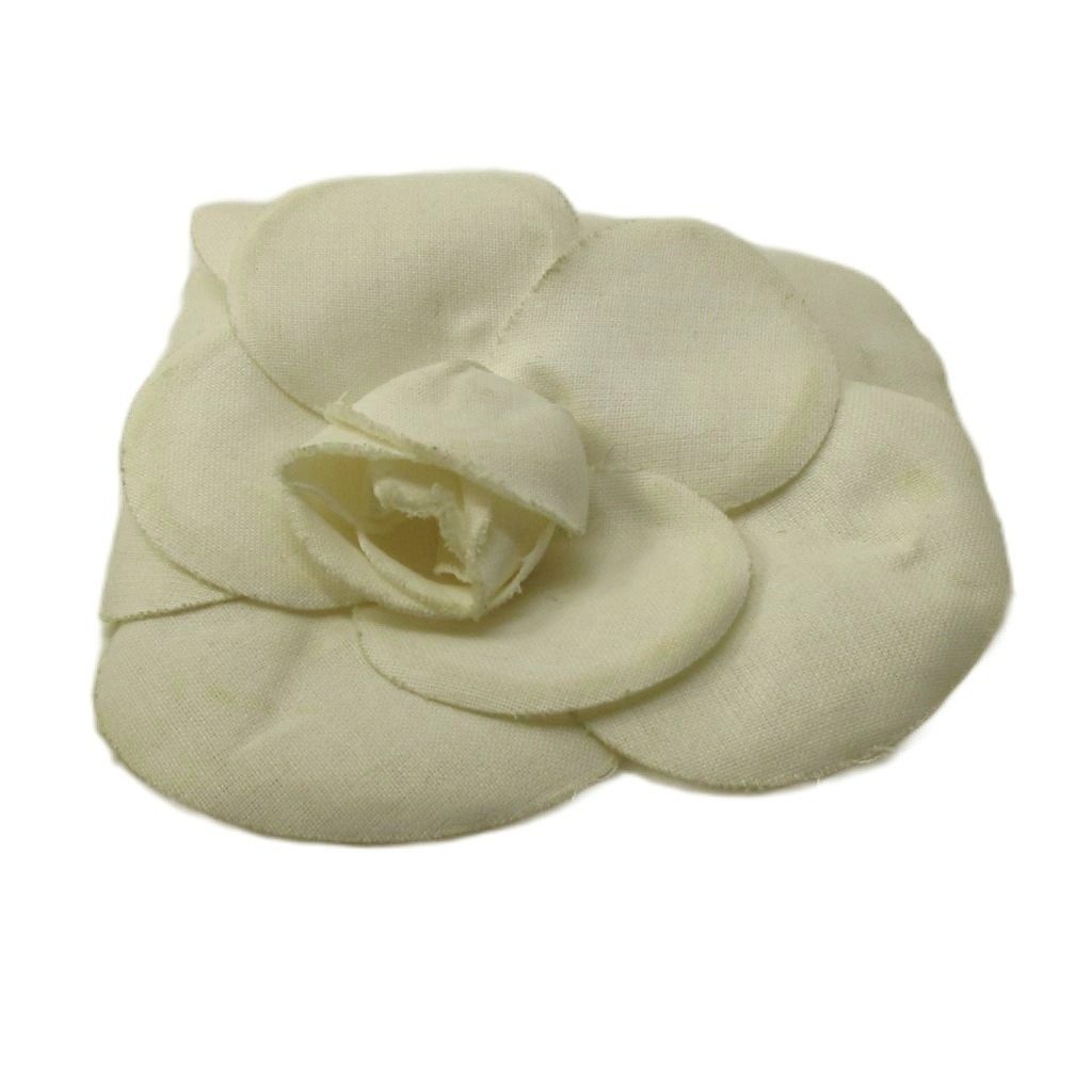 希少 シャネル カメリア ブローチ フラワー ロゴ コサージュ 花型 カメリア型＊】華やかで柔らかな印象に◇ CHANEL ブローチ (CHANEL