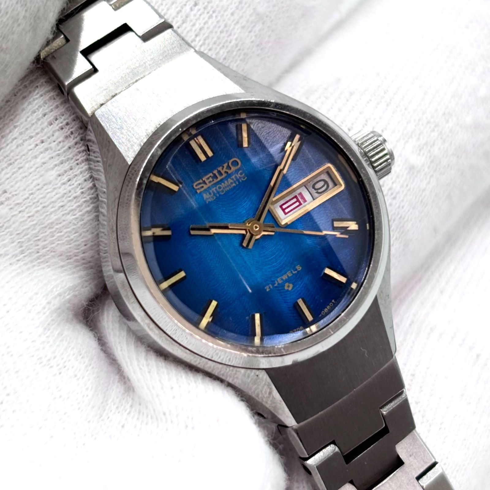【稼働/デッドストック級】SEIKO/セイコー AUTOMATIC/オートマチック ジョイフル 腕時計 自動巻き/AT デイデイト ブルー文字盤 9面カットガラス 21石 Cal.2706 1974年9月製造 japan vintage