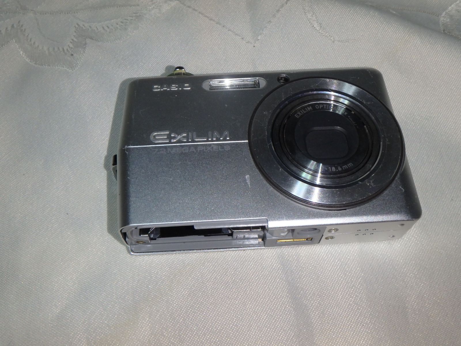 カシオ EX-Z700 EXILIM デジタルカメラ 難 - メルカリ