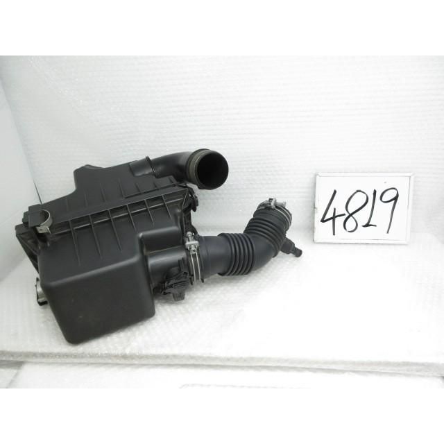 R3年 カローラクロス 3BA-ZSG10 エアクリーナーASSY 22204-75040 207980 4819