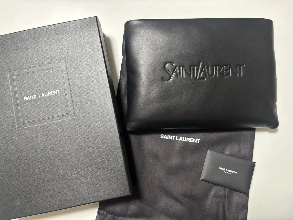 Saint Laurent サンローラン large ラージ ファーファー ポーチ 779512