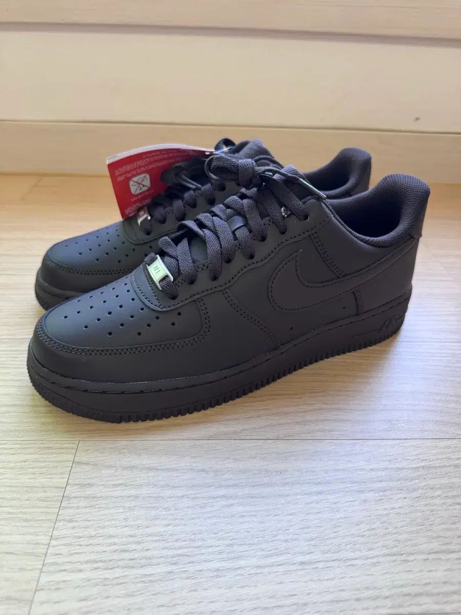 265 NIKE エアフォース 1 '07 ツアーベルベット ブラウン